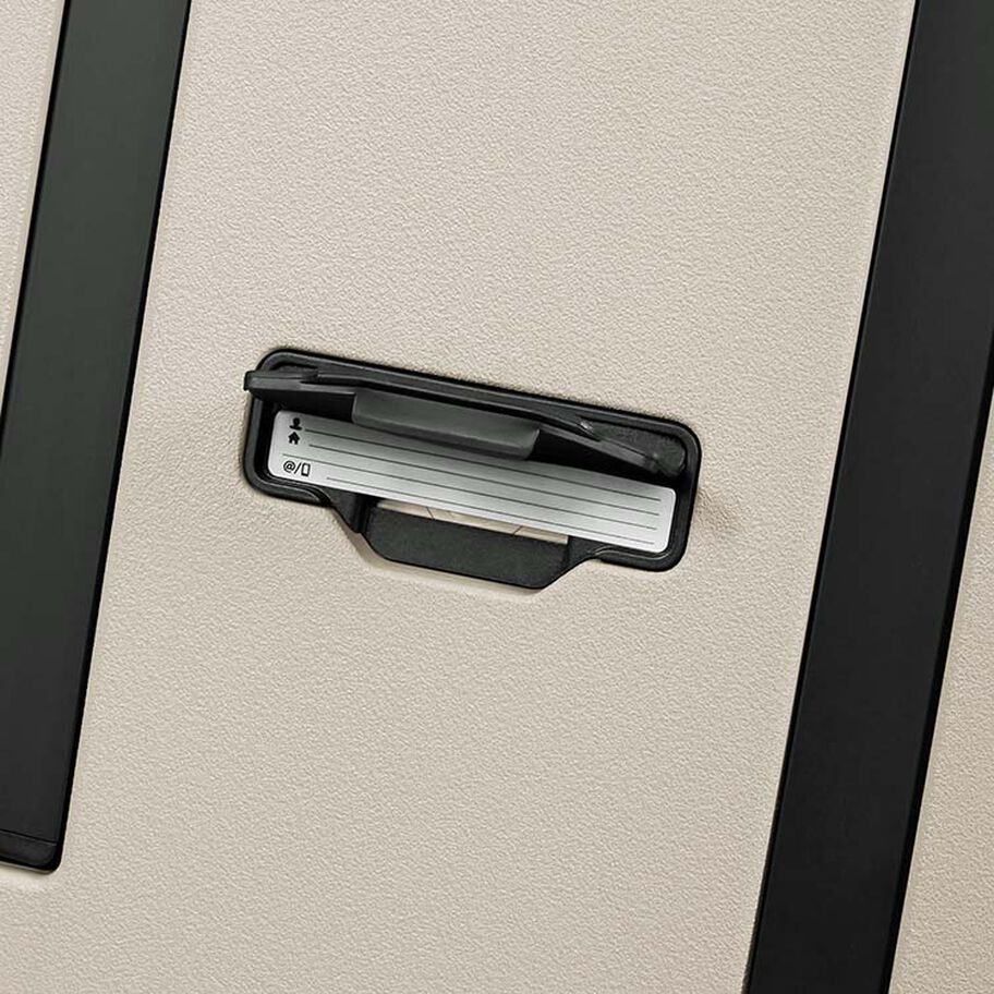 Samsonite Essens Spinner Carry-On&trade; in the color Sandstone. image number 3